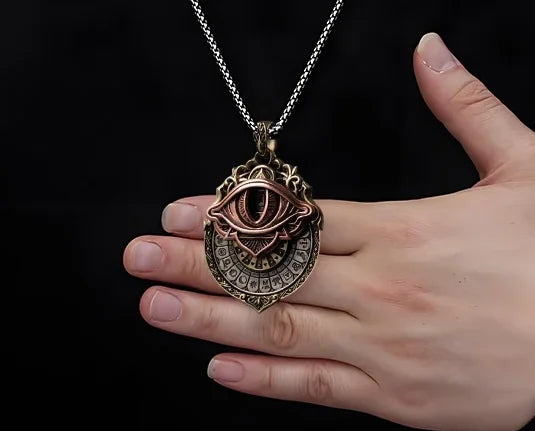 Tarot Vision Pendant - All-Seeing Eye Necklace, Tarot Card Symbol Pendant, Mystic Divination Jewelry, Spiritual Guidance